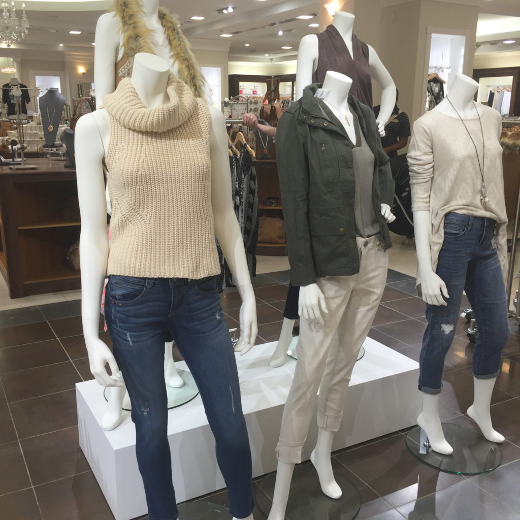 fallfashiondisplaysversonaaccessories