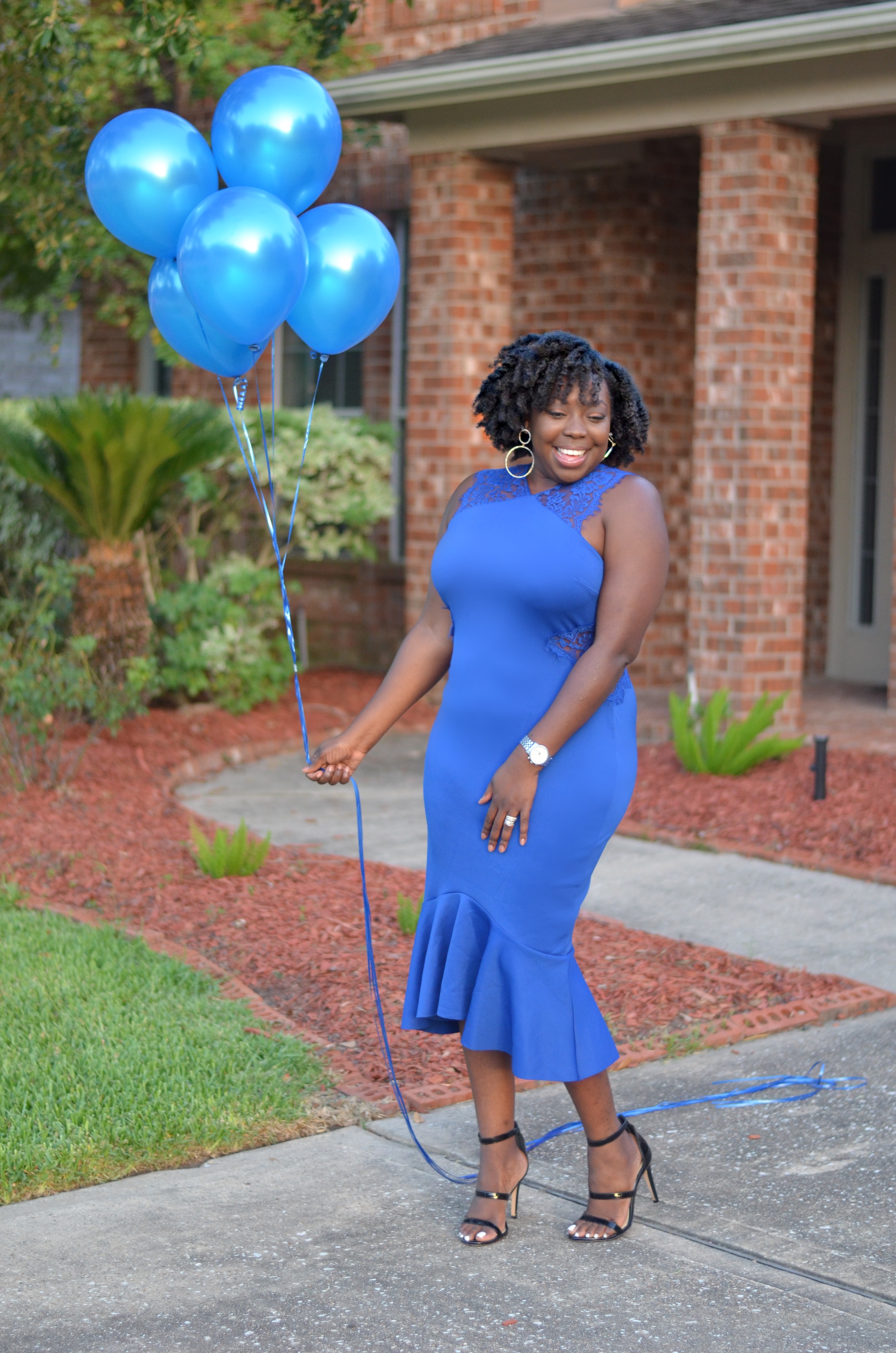 Royal Blue Dress Birthday Photoshoot Idea